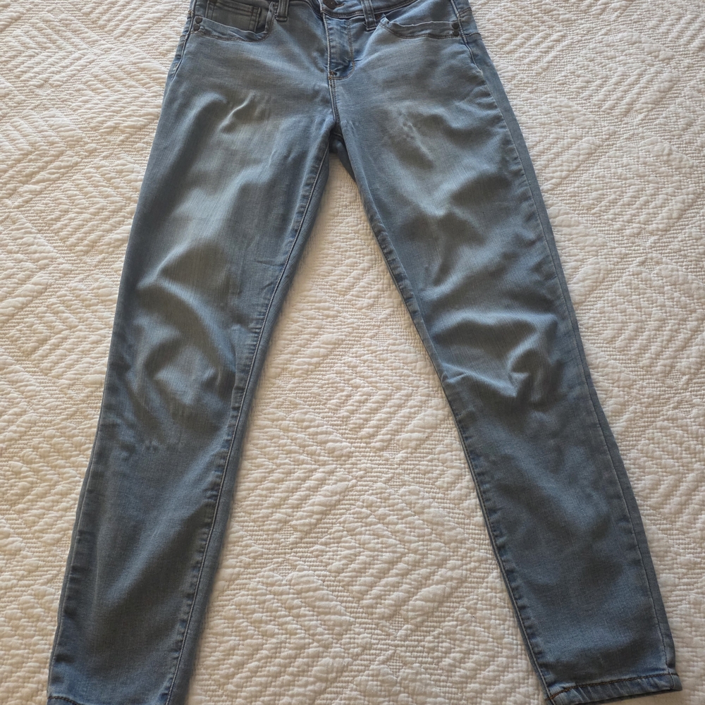 Guess Light Blue Skinny Jeans